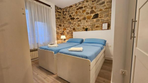 TUUL ETXEA, Habitación en caserío a 8km de Bilbao, Baño compartido